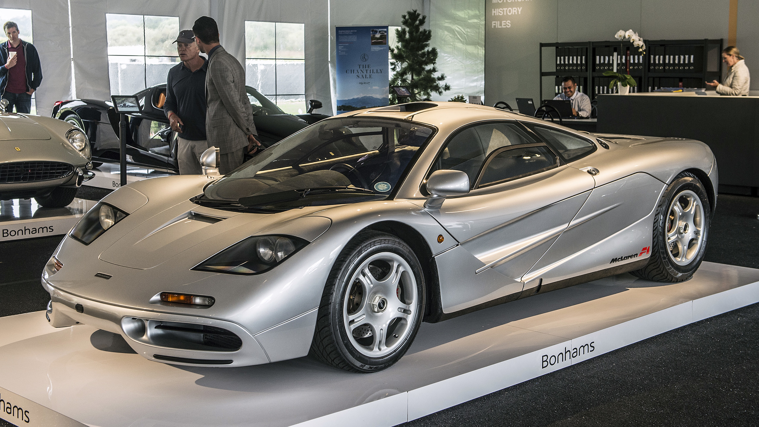 McLaren f1 record auction