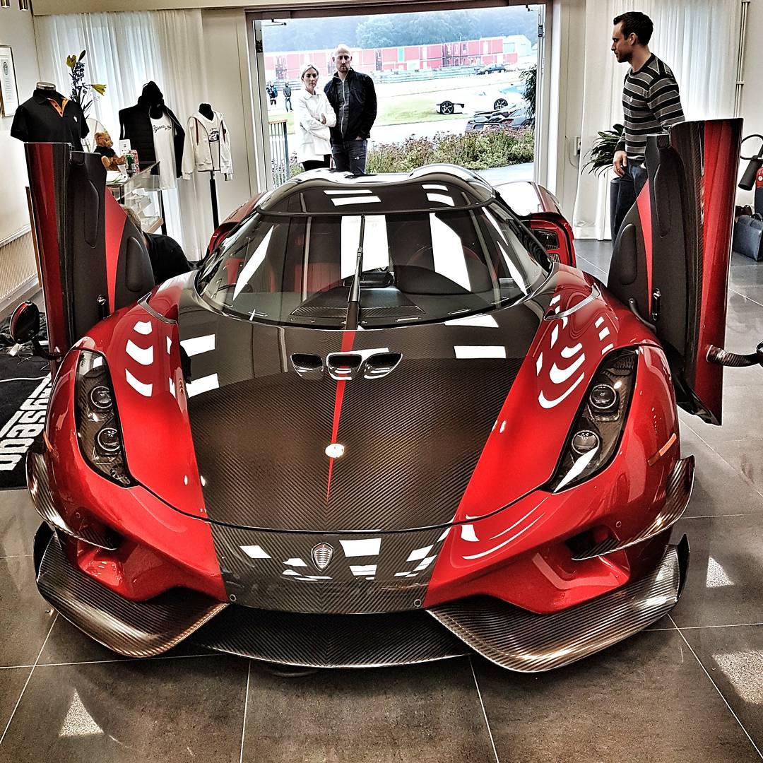 First Real Shots Of Koenigsegg Regera Sporting Optional Aero Kit1080 x 1080