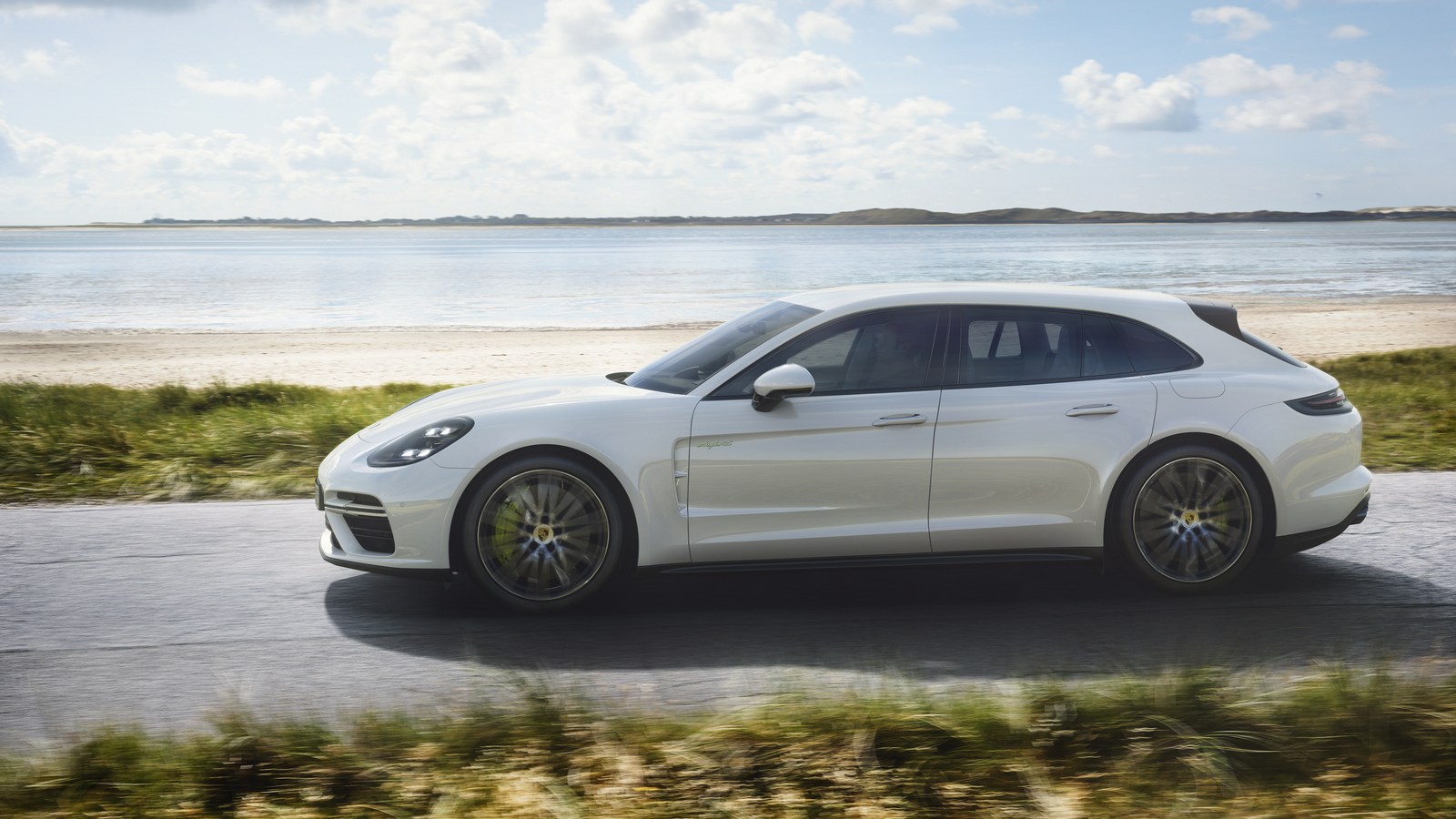 31 Best Pictures Porsche Panamera Sport Turismo Turbo / Porsche Panamera Turbo S E-Hybrid Sport Turismo Eerste ...