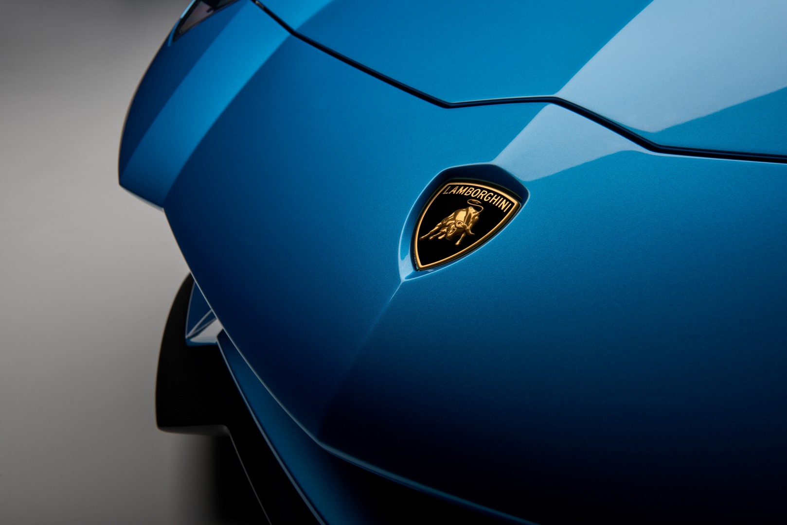 The New Lamborghini Aventador S Roadster Is Official
