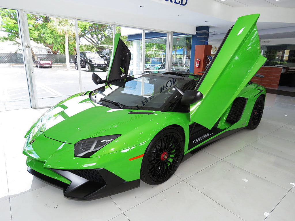 Verde Mantis Lamborghini Aventador Sv Roadster Is A Thing Of Beauty Verde Mantis Lamborghini Aventador Sv Roadster Is A Thing Of Beauty