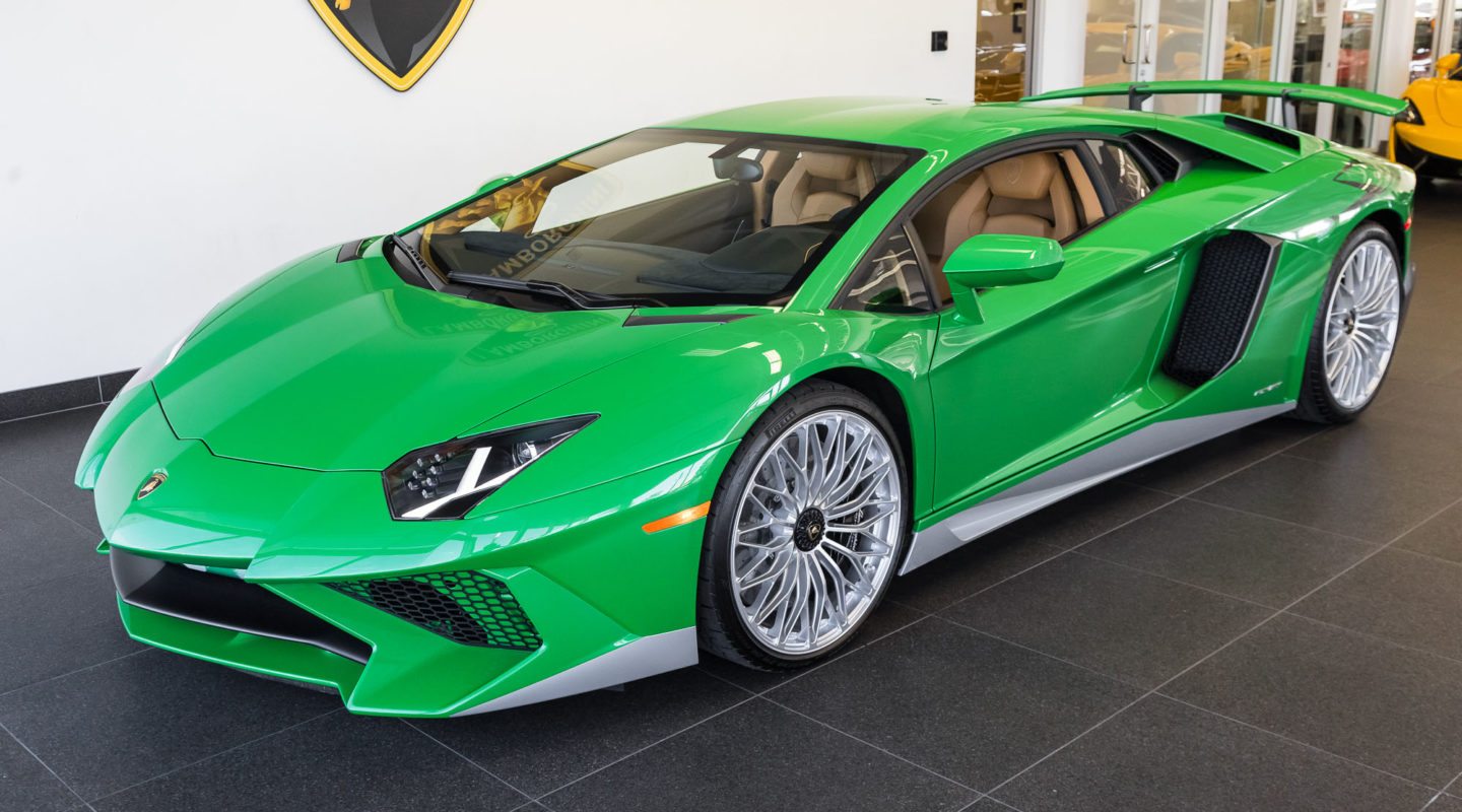 MiuraInspired Lamborghini Aventador SV Looks Sensational MiuraInspired Lamborghini Aventador SV Looks Sensational