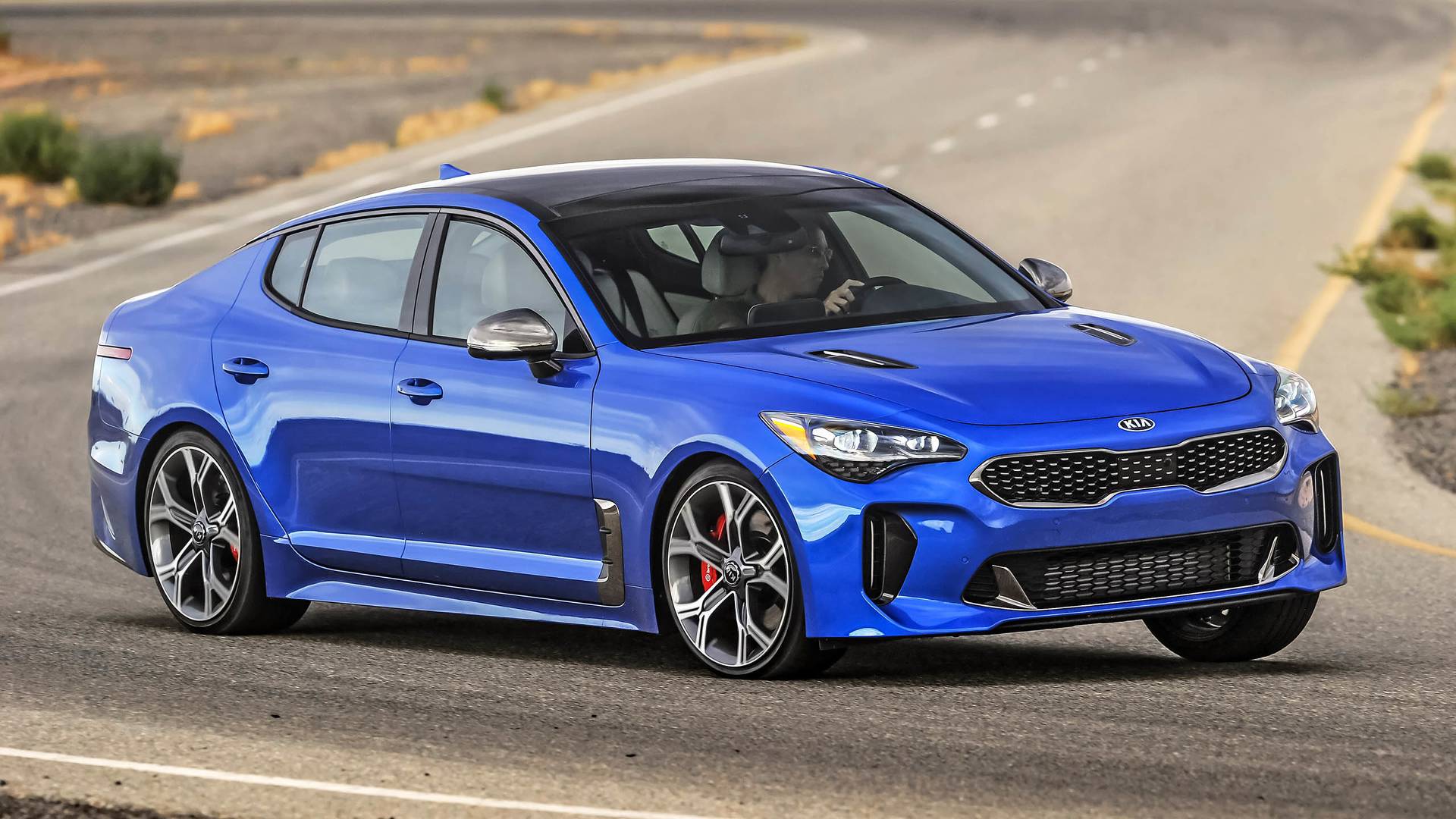 Kia stinger белая