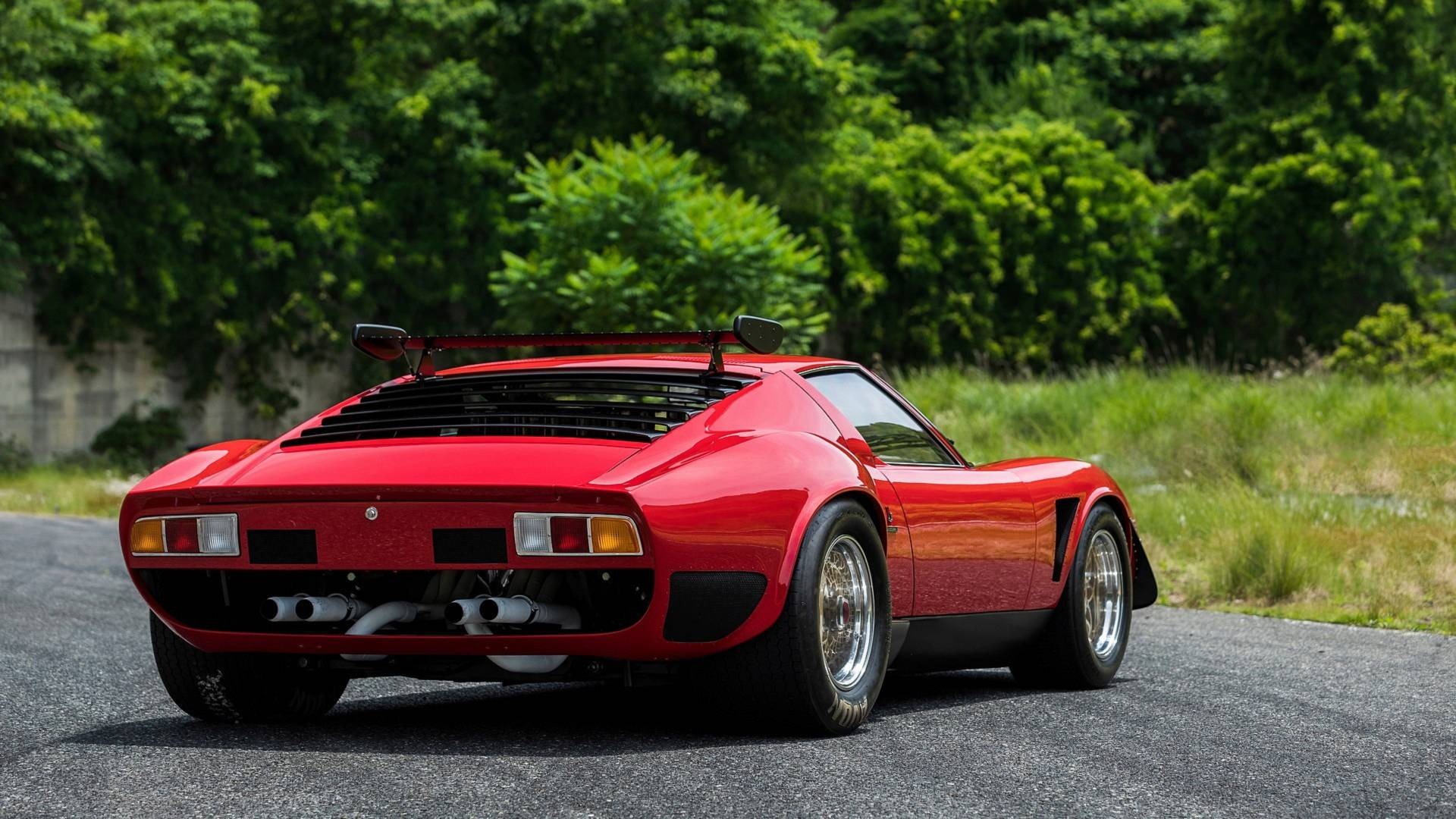 Fully Restored Lamborghini Miura SVR Looks Out Of This World