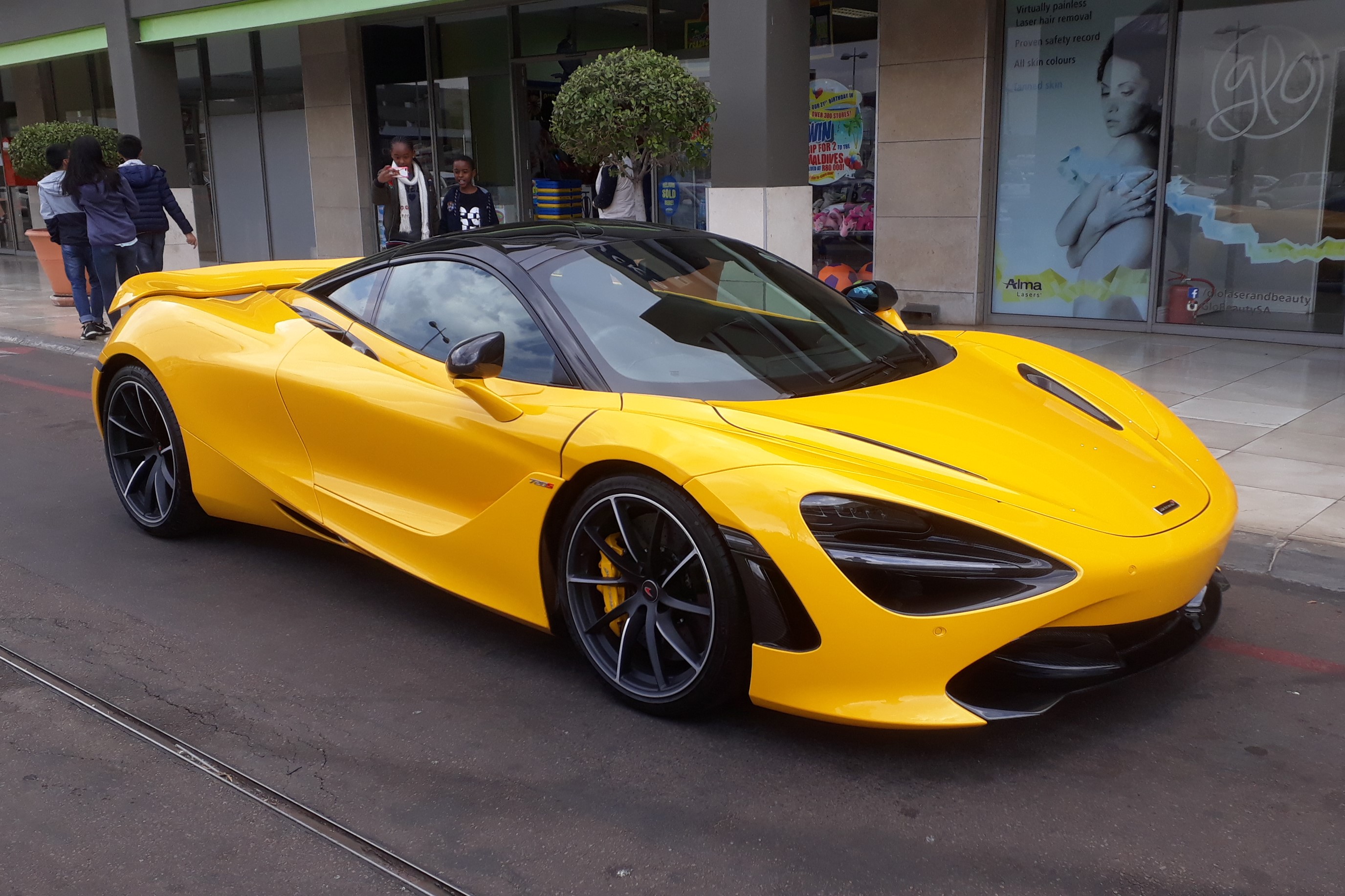 Макларен 720s цена