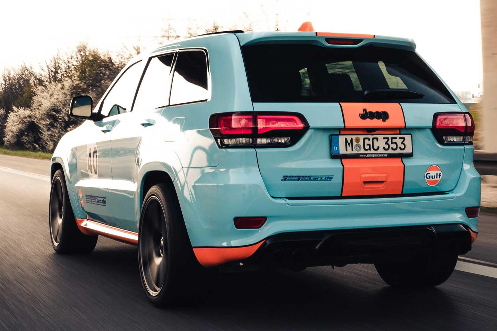 Gulf Themed Jeep Trackhawk Is Faster Than Bentayga Speed