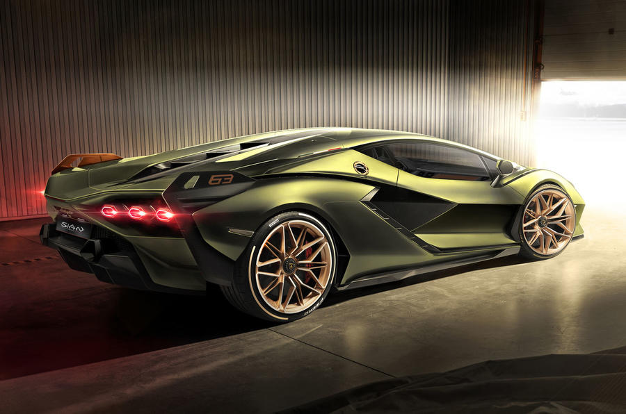 Mild Hybrid Lamborghini Sian Revealed With 819 HP (602 kW)
