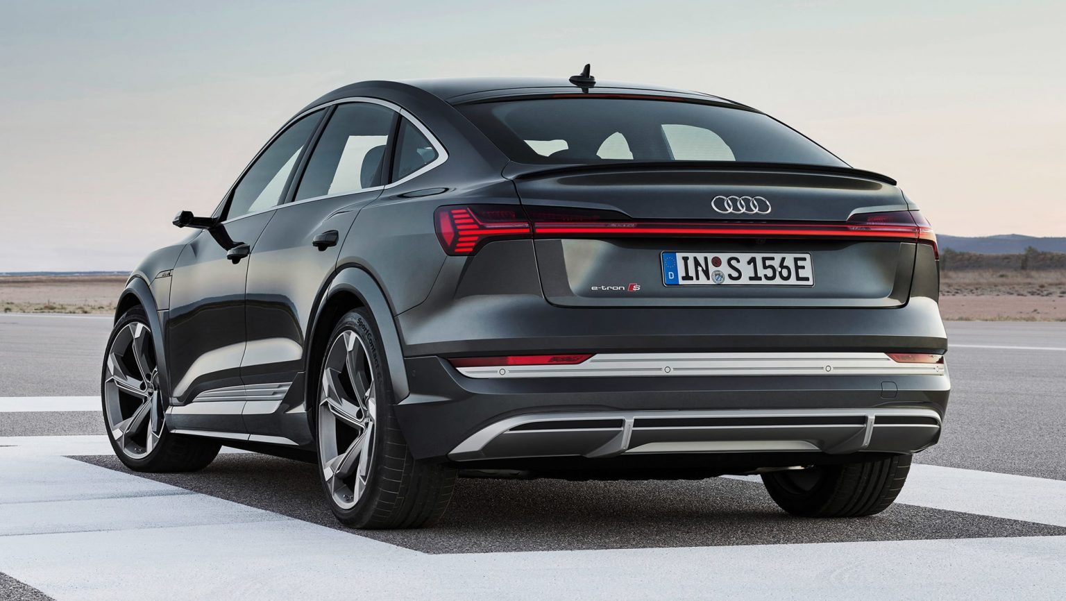 New Audi etron S and etron Sportback S Revealed With 496 HP (370 kW)