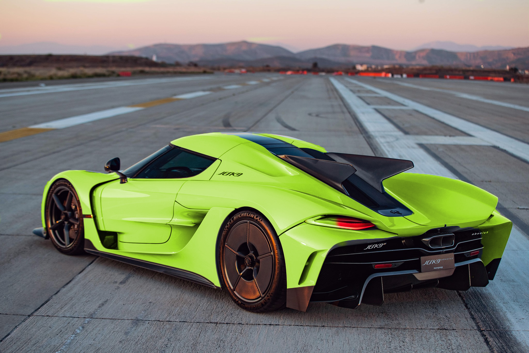 Koenigsegg Jesko Absolut Ready To Hit MPH KM/H) in Theory