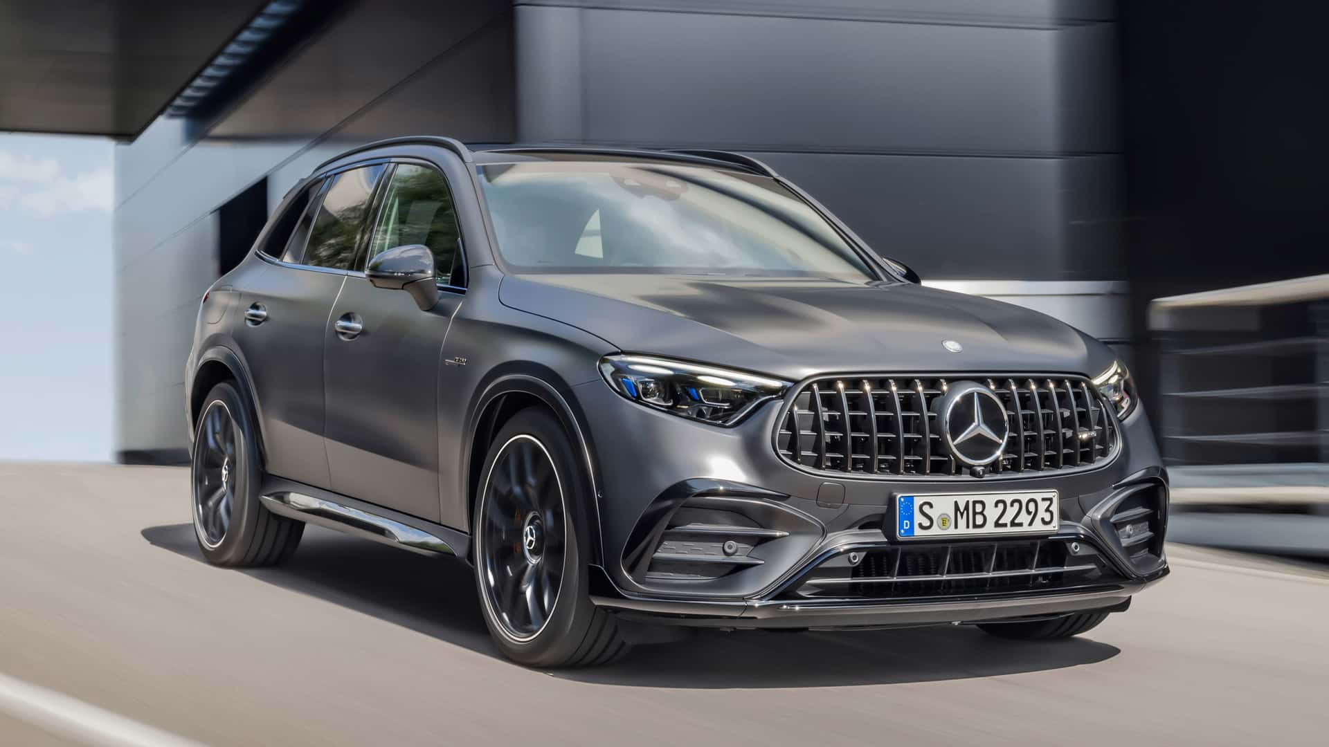 Mercedes-AMG GLC 63 S E Performance Coupé '2024 @arabayadair @arabayadair