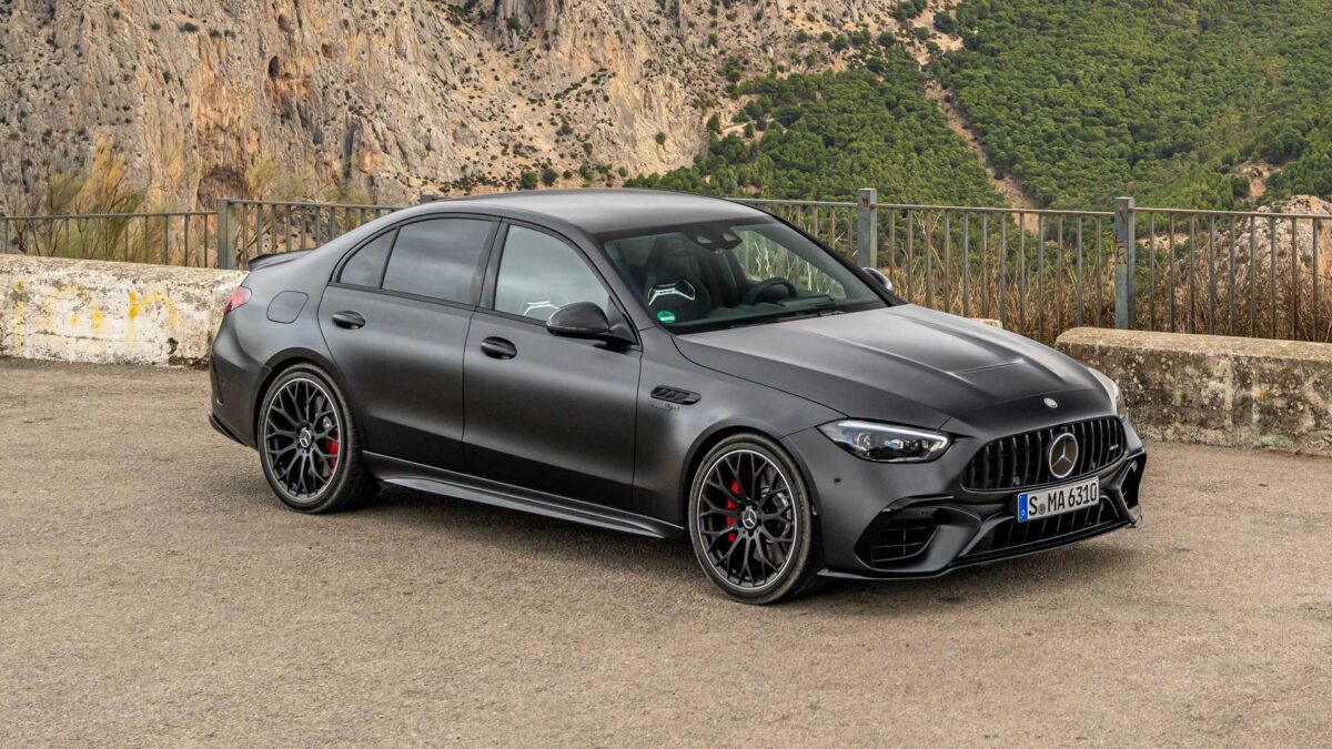 Report About Mercedes-AMG C63 and E63 V8 Return Is 
