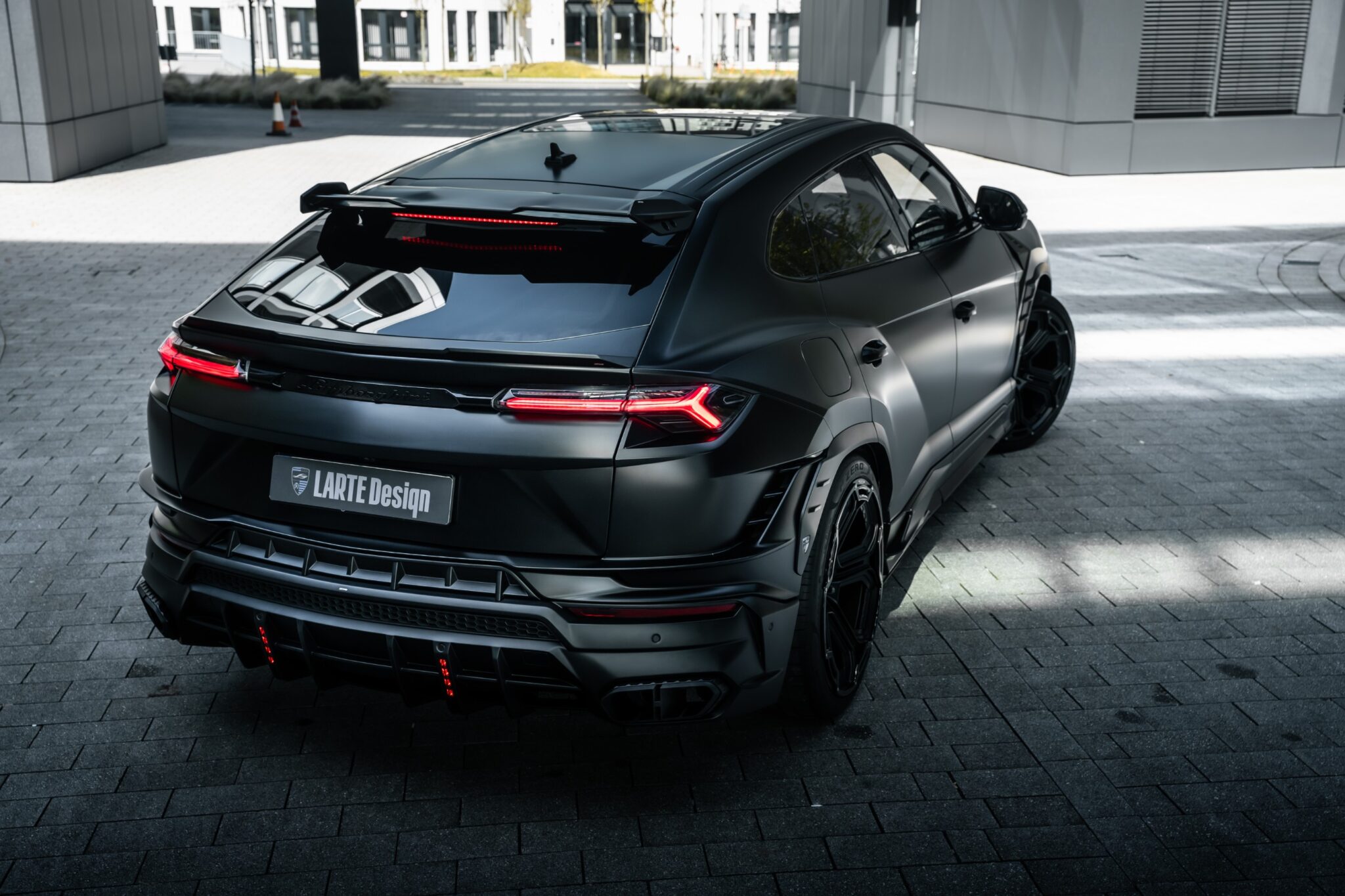Lab Urus Lamborghini Urus S Gets Full Matte Carbon Makeover By LARTE Design