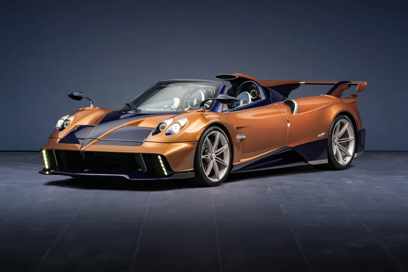 Pagani Huayra 70 Derecho