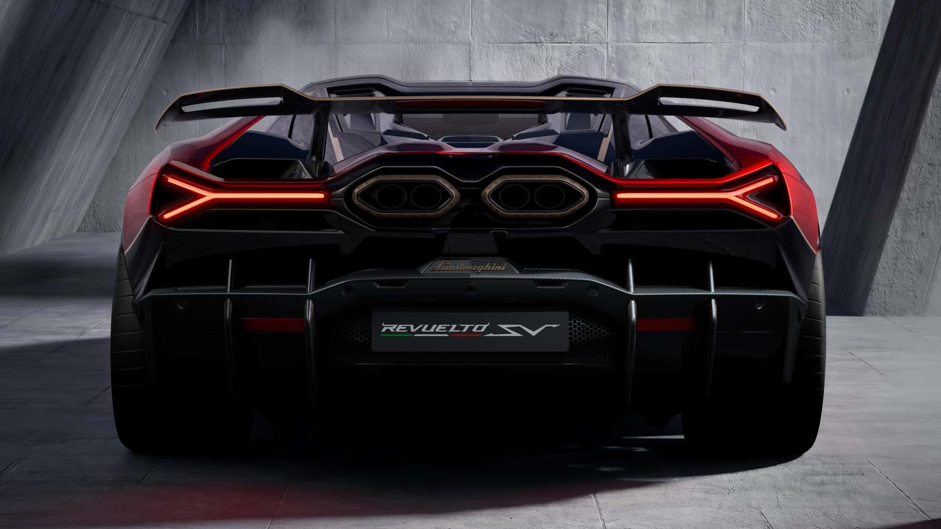 Lamborghini Revuelto SV