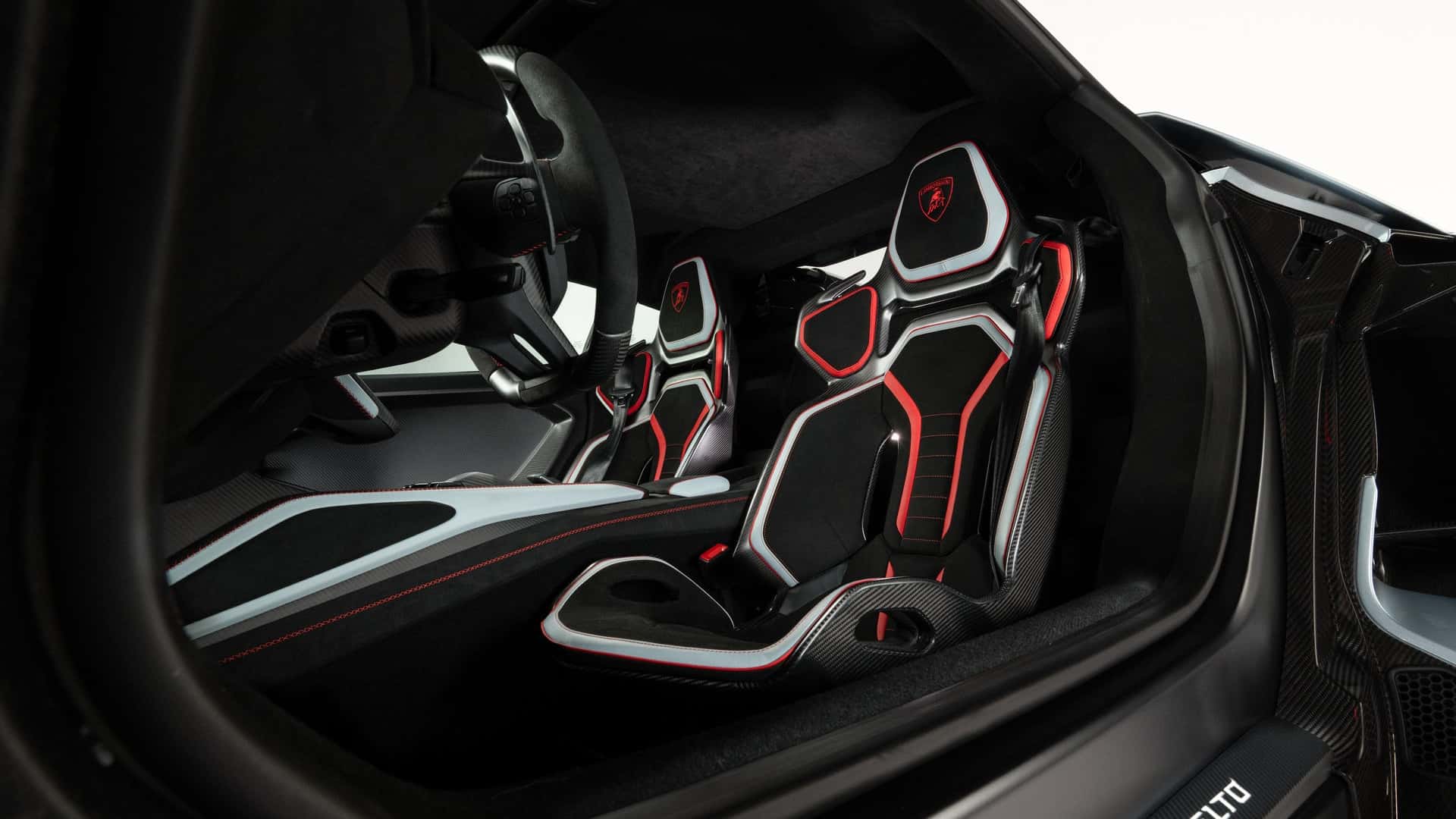 Lamborghini Revuelto SV
