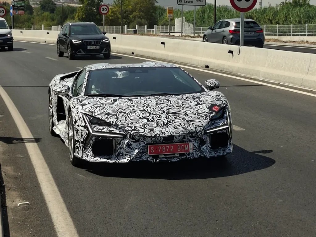 Lamborghini Revuelto Mk2