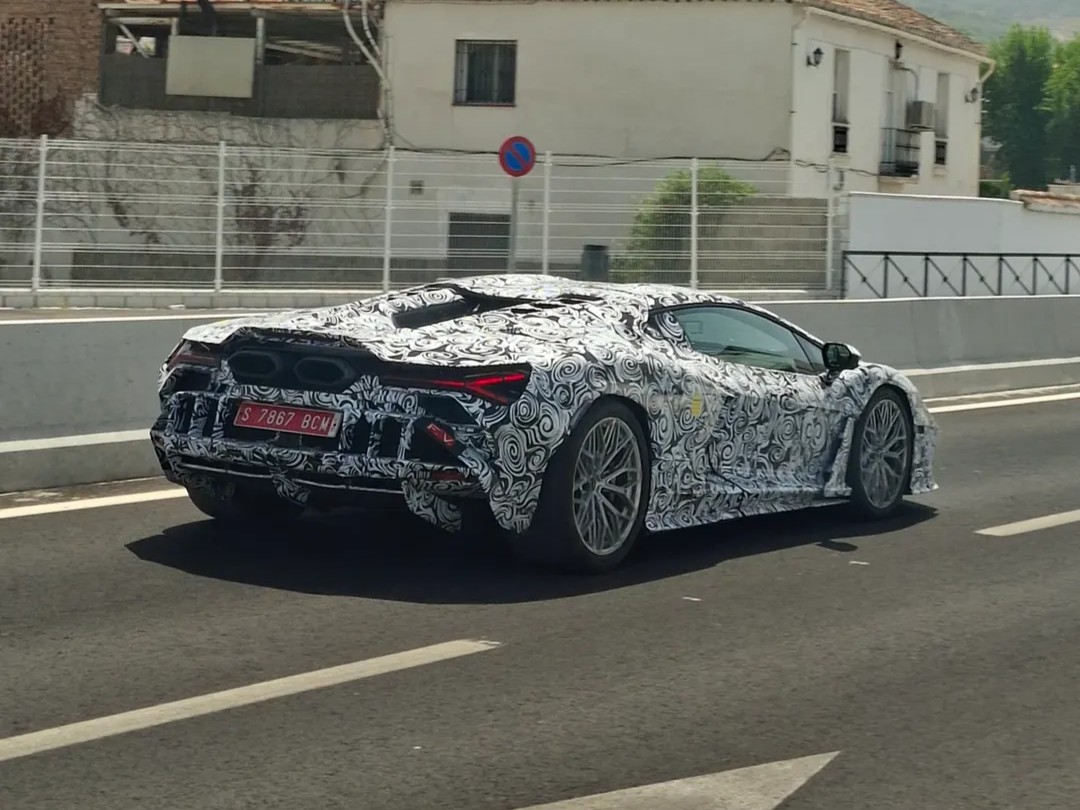 Lamborghini Revuelto Mk2